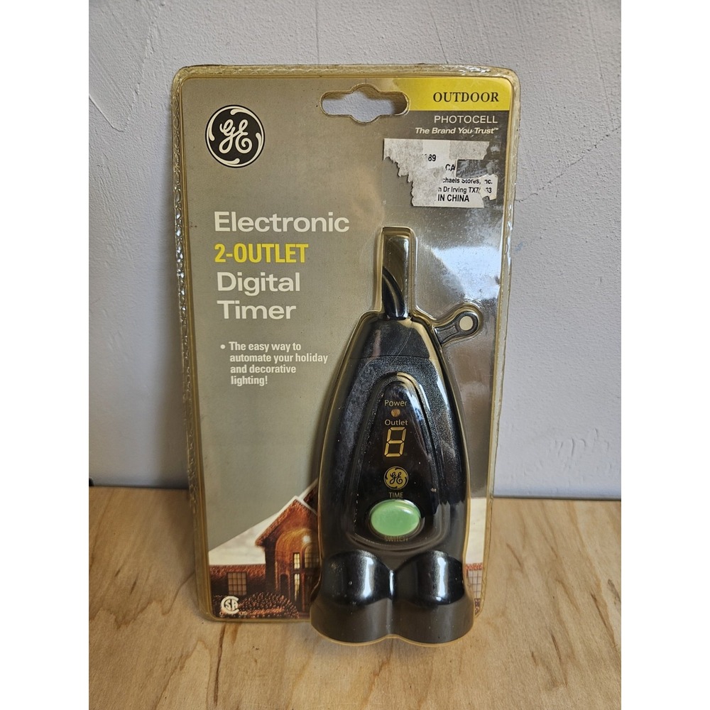 GE 58343 Outdoor Electronic 2-Outlet Digital Timer Photocell Holiday Lights NOS